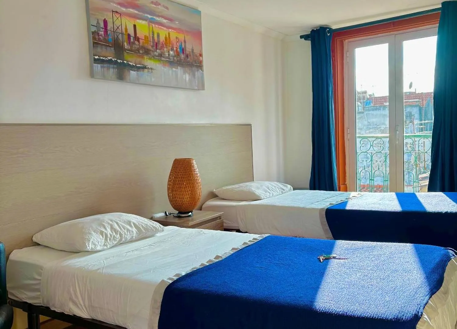 Room In Apartment - 2Lisbon Downtown Private Bedroom River View Guest house